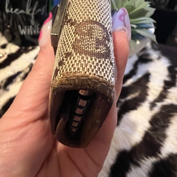 Authentic Gucci Key Holder - Picture 9 of 14